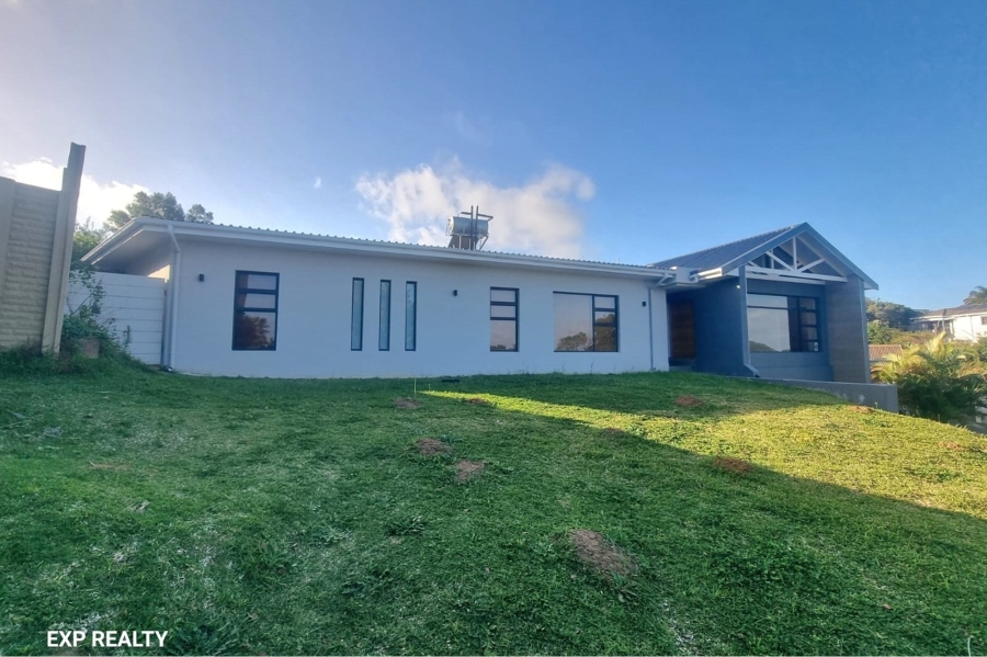4 Bedroom Property for Sale in Beacon Bay Eastern Cape